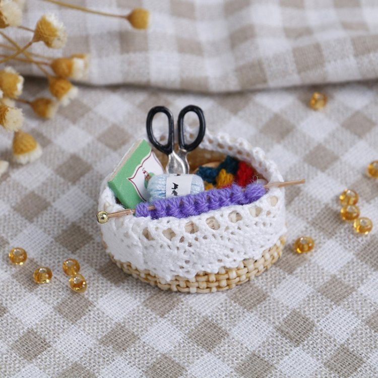 1:12 Doll House Mini Wool Knitting Tool 1:12 Doll House Mini Wool Knitting Tool