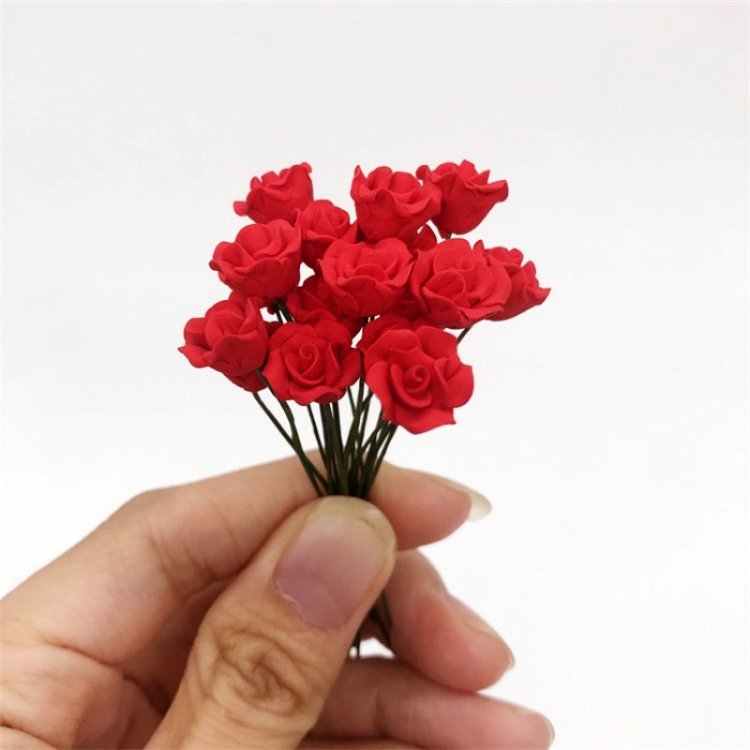 10 PCS 1:12 Mini Doll House Garden Bedroom Scene Decoration Roses, Dark Red 10 PCS 1:12 Mini Doll House Garden Bedroom Scene Decoration Roses, Dark Red