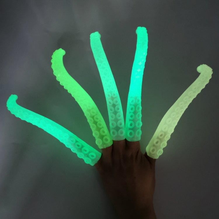 10 PCS TPR Soft Plastic Octopus Tentacles Finger Cover Toys Tricky Prank Fing… 10 PCS TPR Soft Plastic Octopus Tentacles Finger Cover Toys Tricky Prank Fing…